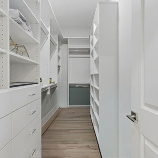 Placita Escondida 1 bedroom primary closet view