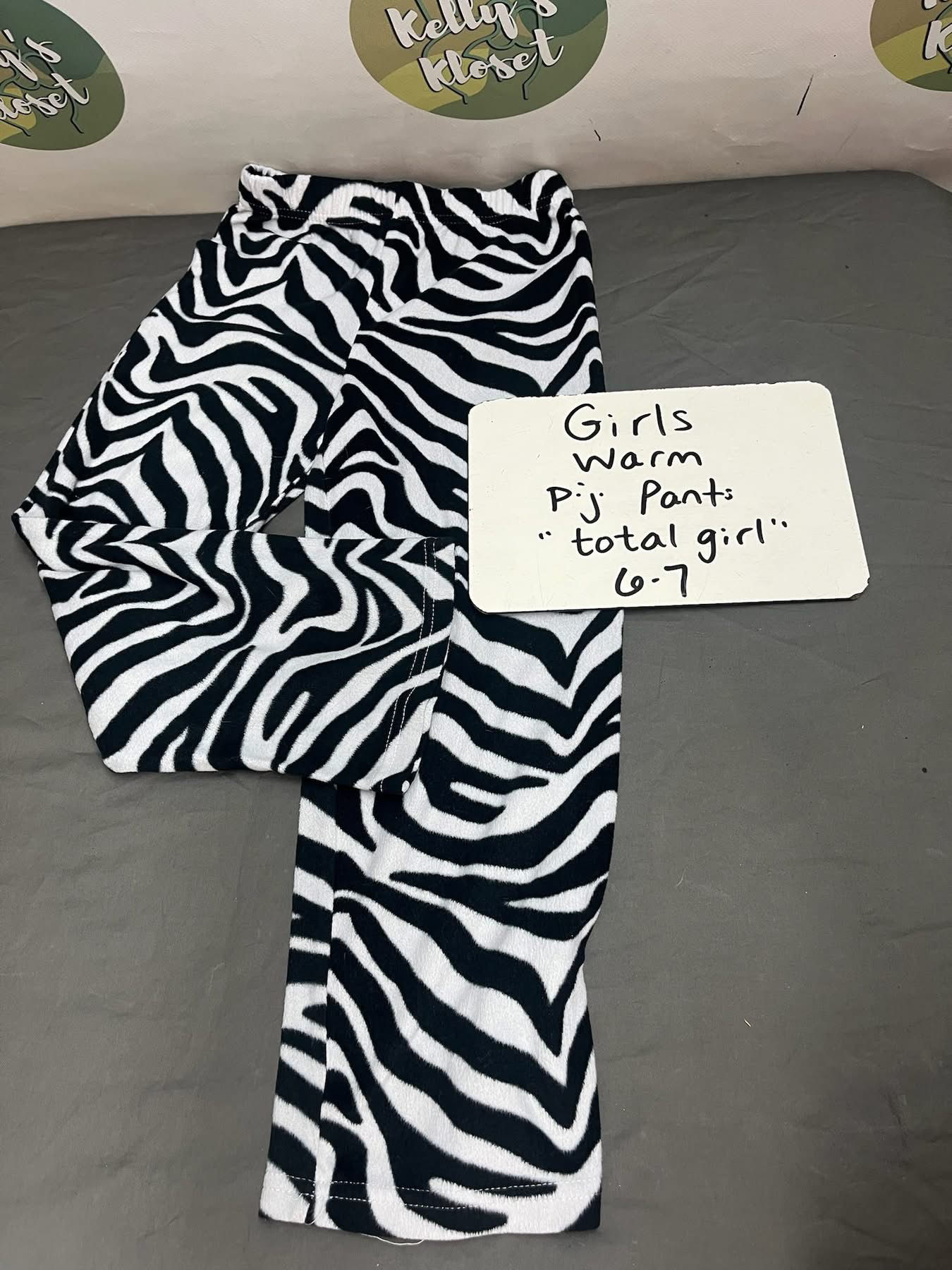 Warm PJ Pants “Total Girl” - Size: 6/7
