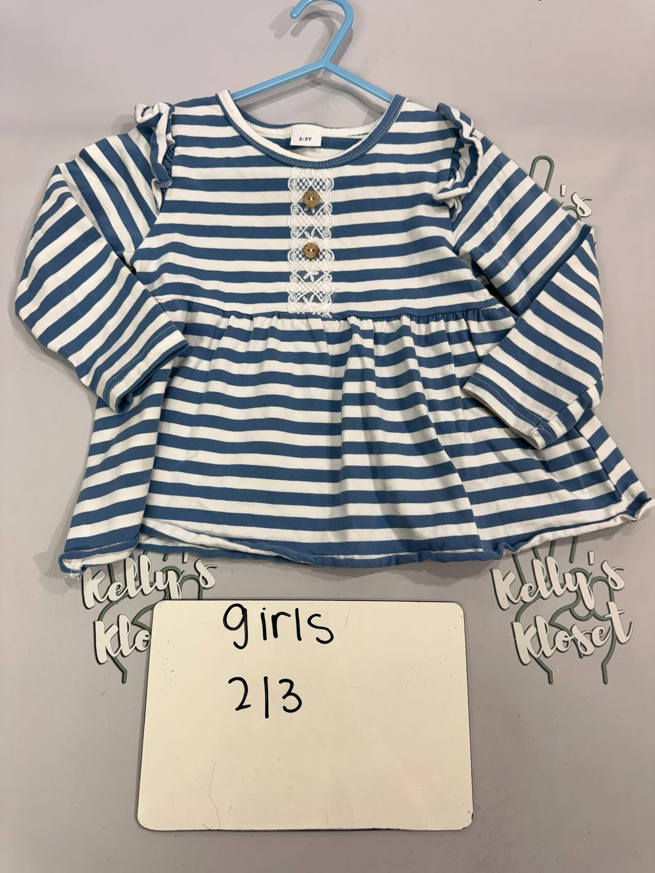 Brand? - Size: 2/3