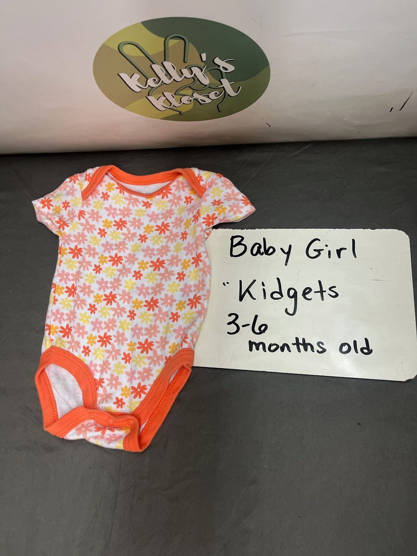 “Kidgets” - Size: 3-6 months 