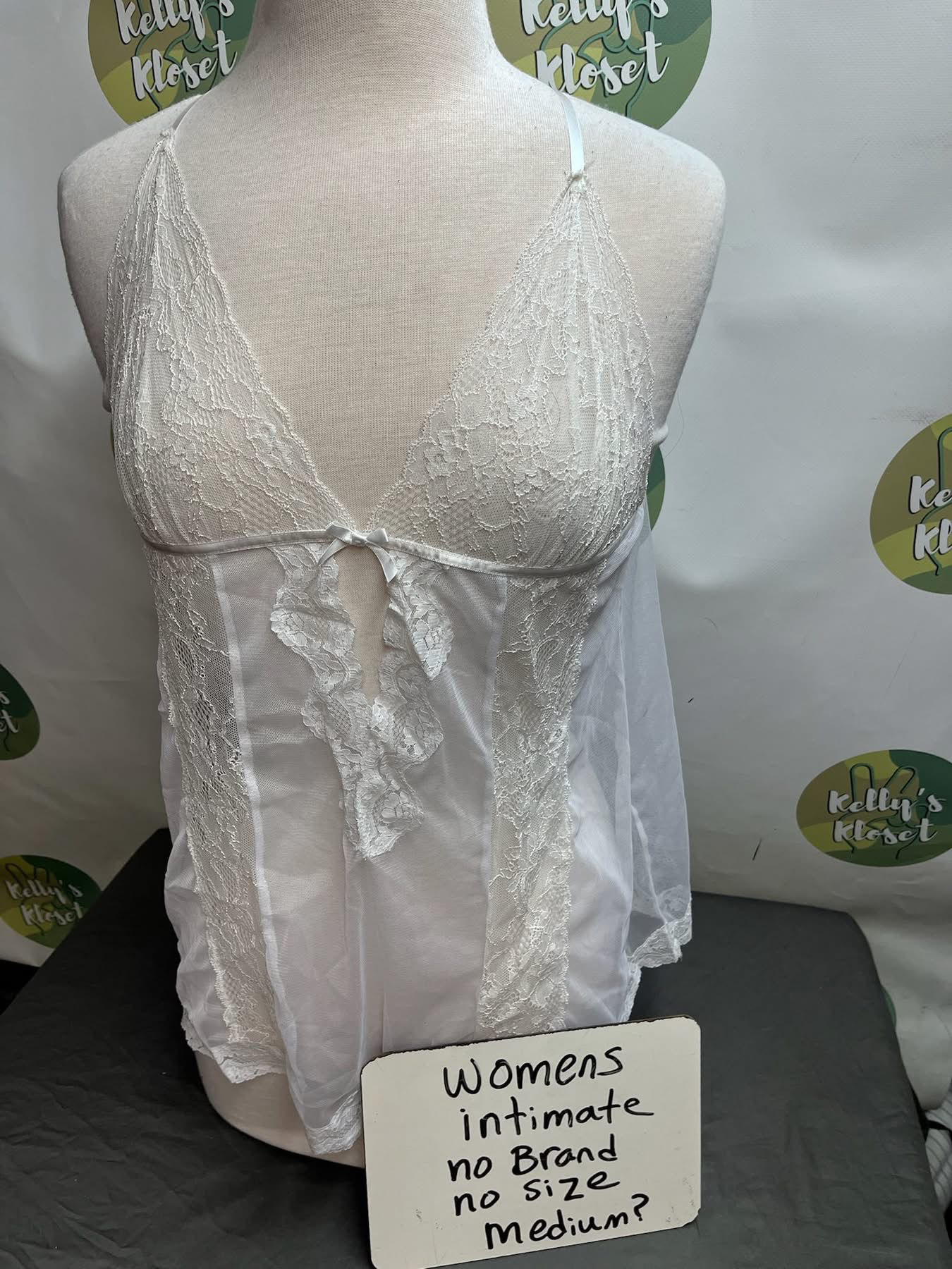 No Brand - No Size: Medium?