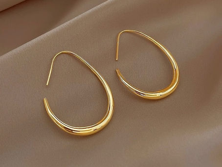 The Art of Quiet Luxury: How to Elevate Your Everyday Wardrobe