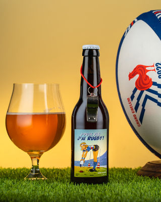 Boisson gazeuse aux fruits 33cl, une alternative rafraîchissante et pétillante, idéale en mocktail ou à savourer bien fraîche