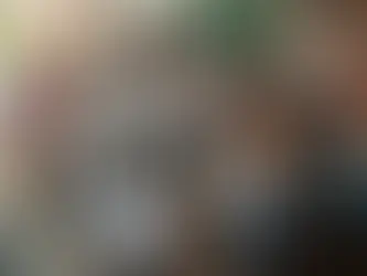  Bénévoles tenant une buvette associative lors d'un événement ouvert au public