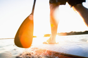 Testa SUP YOGA med Maria i Sommar