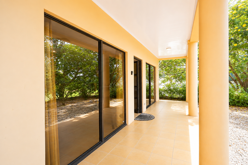 Ground-floor 2-bedroom, 2-bathroom condo for rent in Vista Hermosa, Playas del Coco. Just 4 km from downtown Coco and about 20 minutes from Liberia Airport