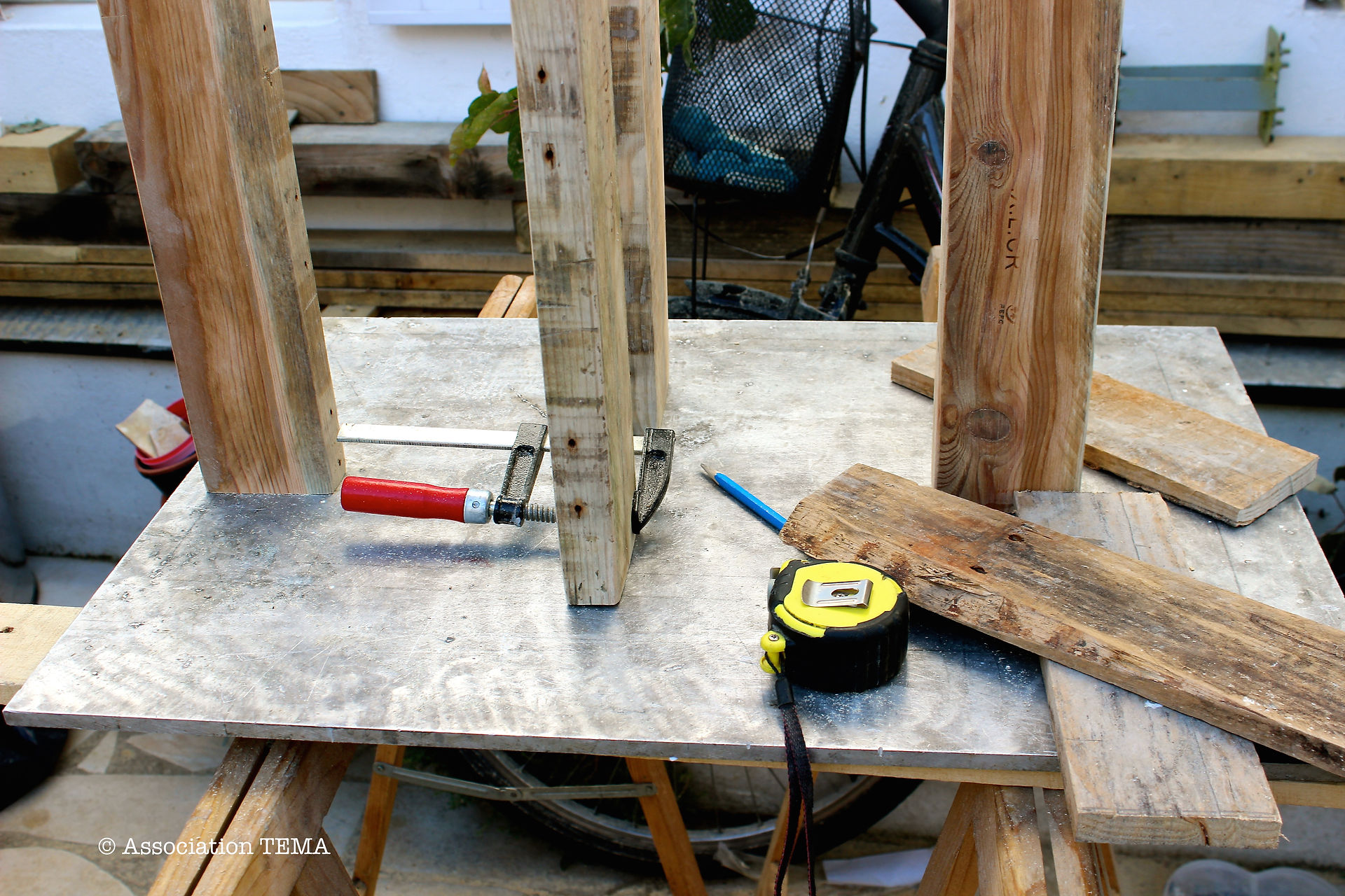 TABLE_BASSE_TEMA_ENGUERAN_DUBROCA_3699