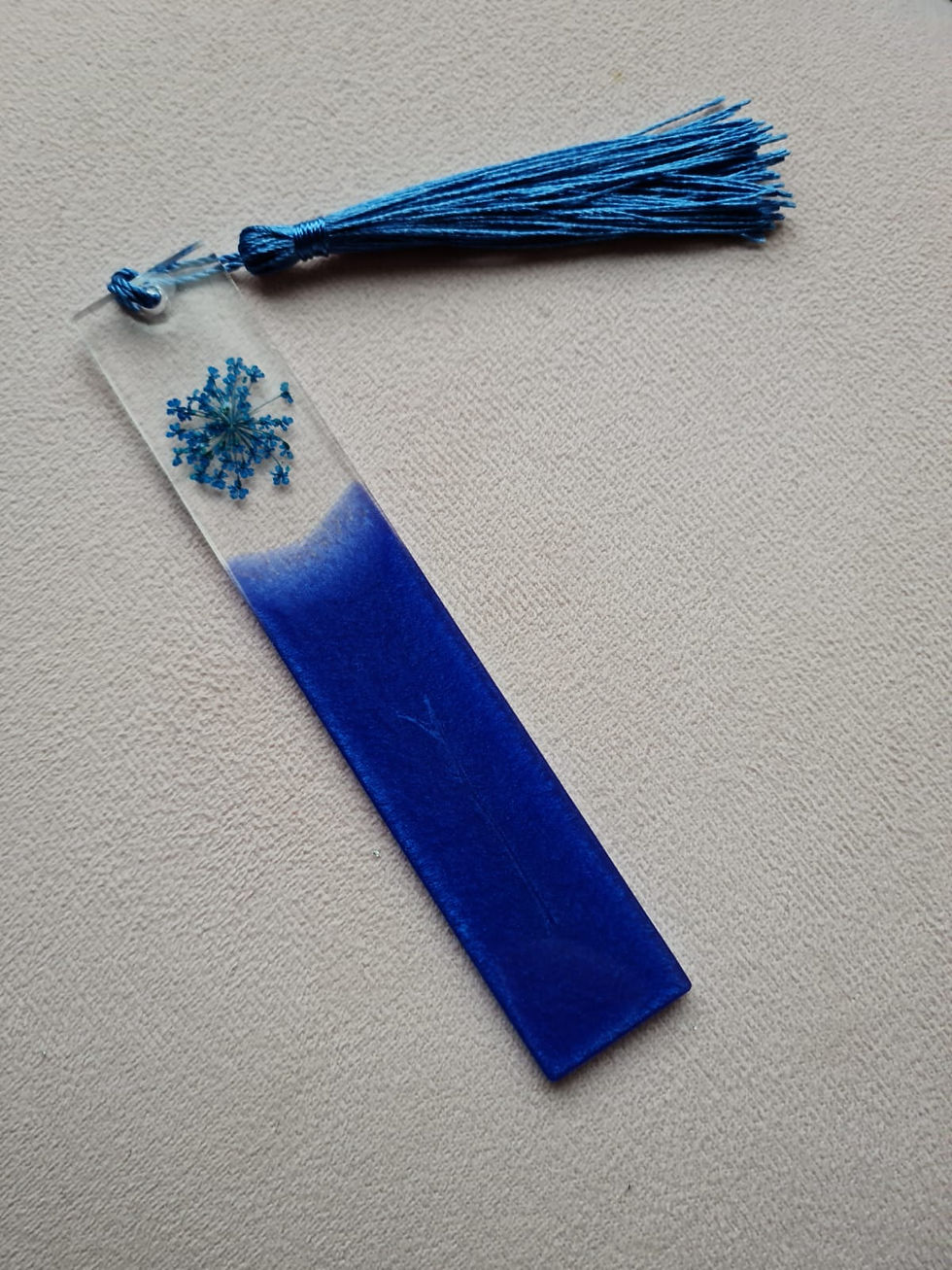 Marque-page bleu