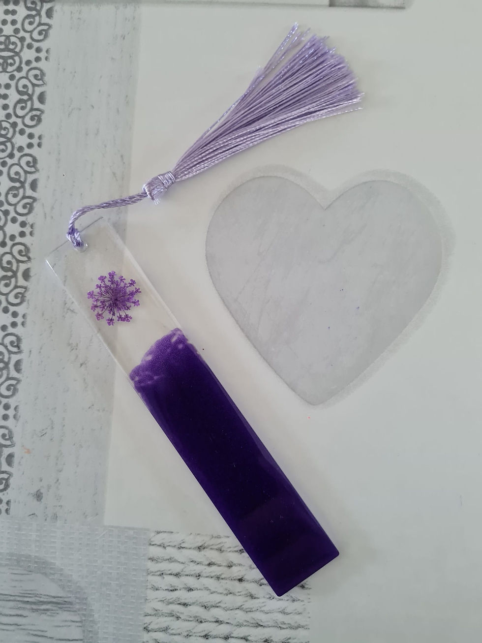 Marque-page mauve