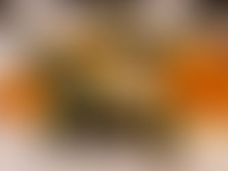 Tischdeko bei Herbsthochzeit mit Kürbissen. // Table decor at fall wedding with pumpkins.