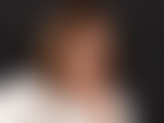 "מגשימה חלומות לעצמה ולאחרים ותמיד עם חיוך על הפנים".