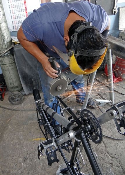 Kolumbien-VT13-Bogota-Veloreparatur