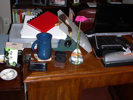 messy desk