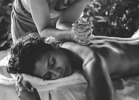 Image by Ale Romo Photography