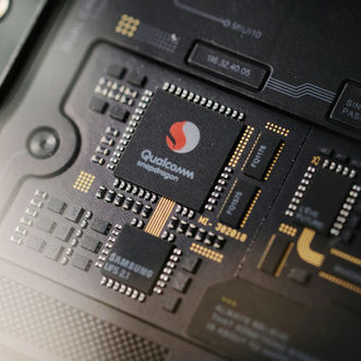 Qualcomm busca a Amazon para entrar a la liga de la inteligencia artificial