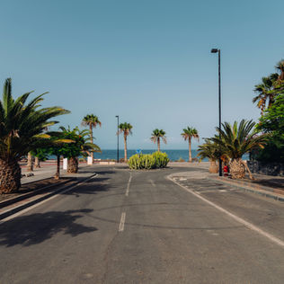 How to Handle Roundabouts Confidently (Beginner to Advanced)