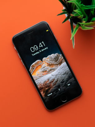 Is Your iPhone Behaving Strangely? Really, empty your cache.