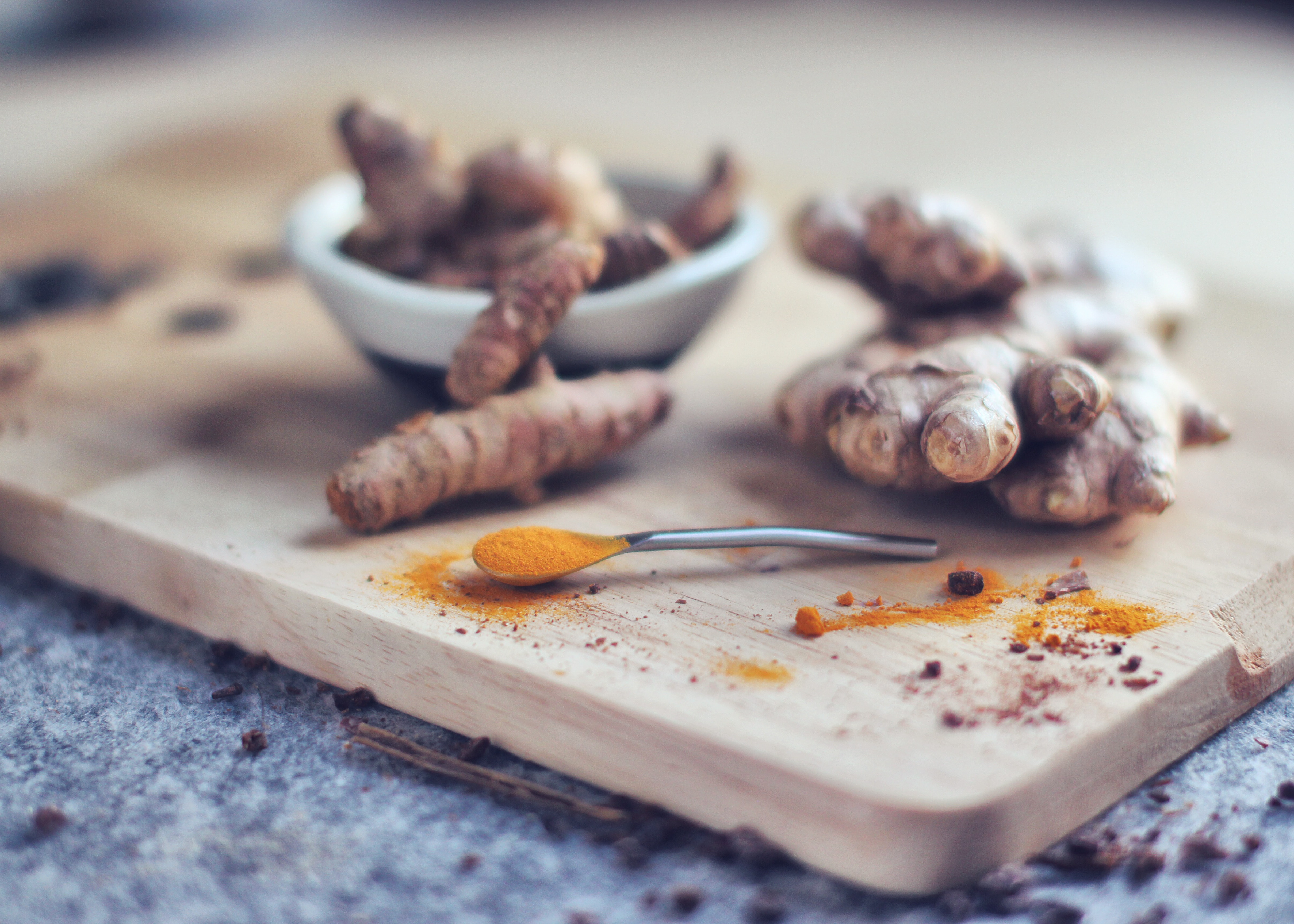 fresh turmeric and ginger