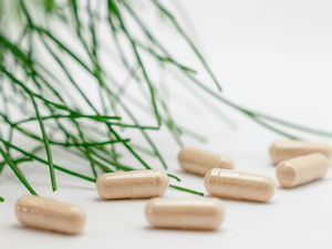 Apigenin: The Brain‑Protective, Estrogen‑Modulating Plant Compound