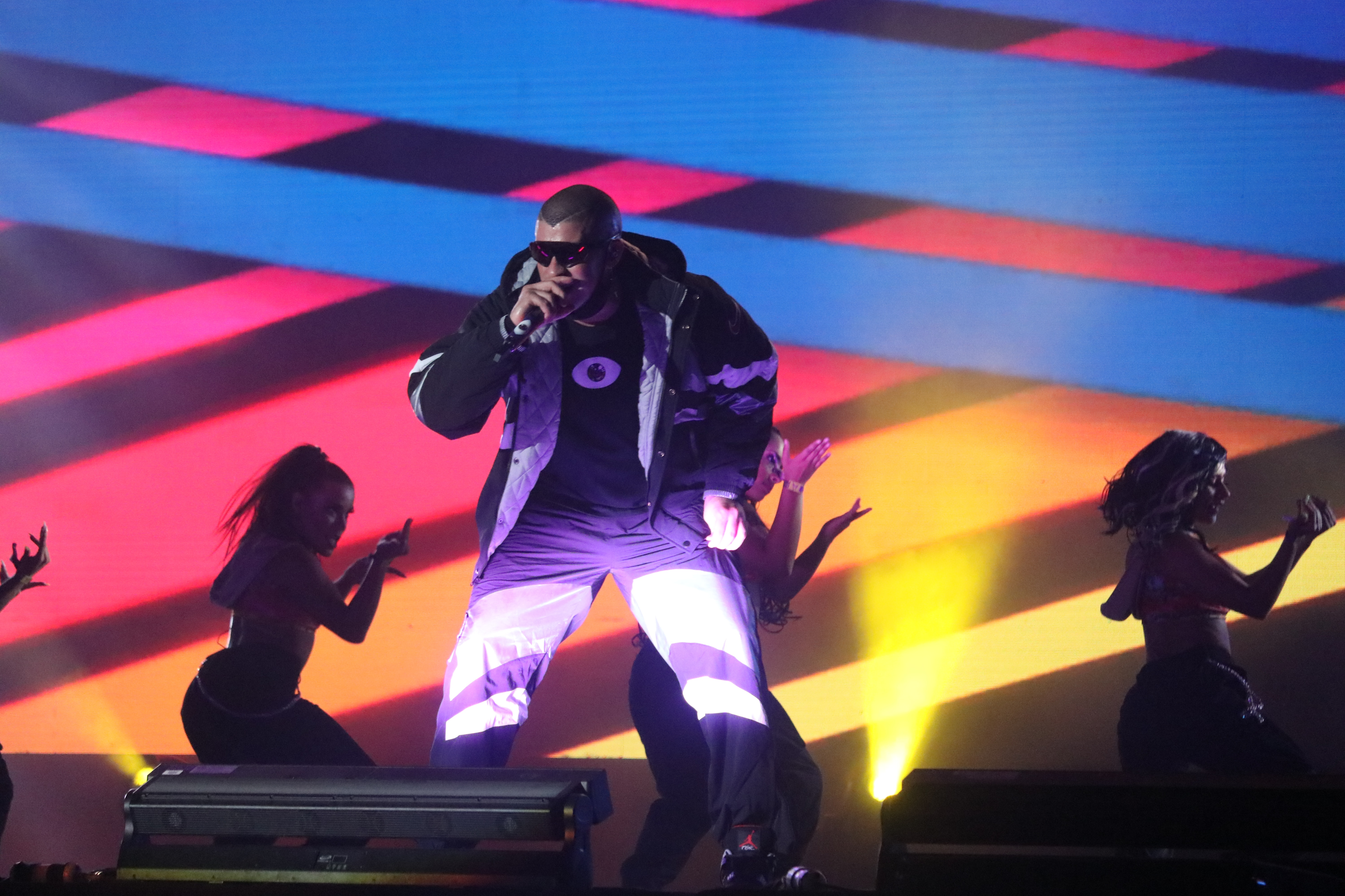 Bad Bunny encabezará el show de medio tiempo del Super Bowl 2026: Un hito para la cultura latina