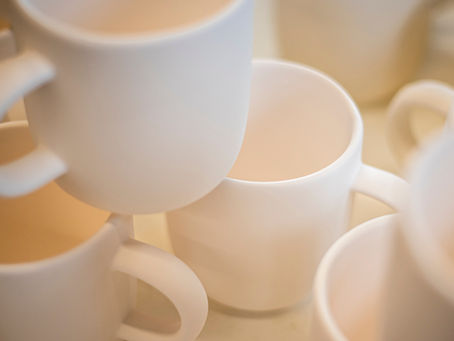 Cerâmica x Porcelana x Faiança - Entenda as diferenças!