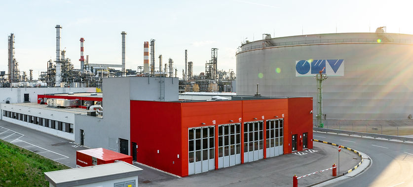 Metallo fuso in fonderia