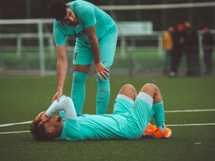 Les métiers du secteur médical dans le football : des professionnels essentiels à la performance