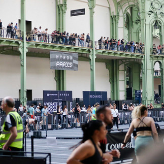 Hyrox farmer explica agarre, postura y ritmo para completar el carry sin colapsar