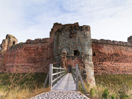 Hidden Gems of East Lothian: Exploring Tantallon Castle and Glenkinchie Distillery