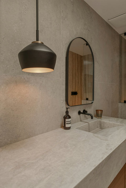 Eterno Quartz Bathroom counter