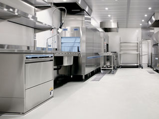 Come sgrassare una cucina professionale in modo efficace (con detergenti ecologici ad alte prestazioni)