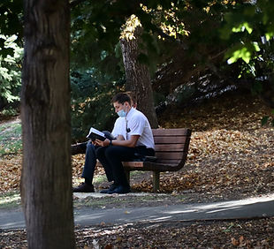 Image by Manny Becerra