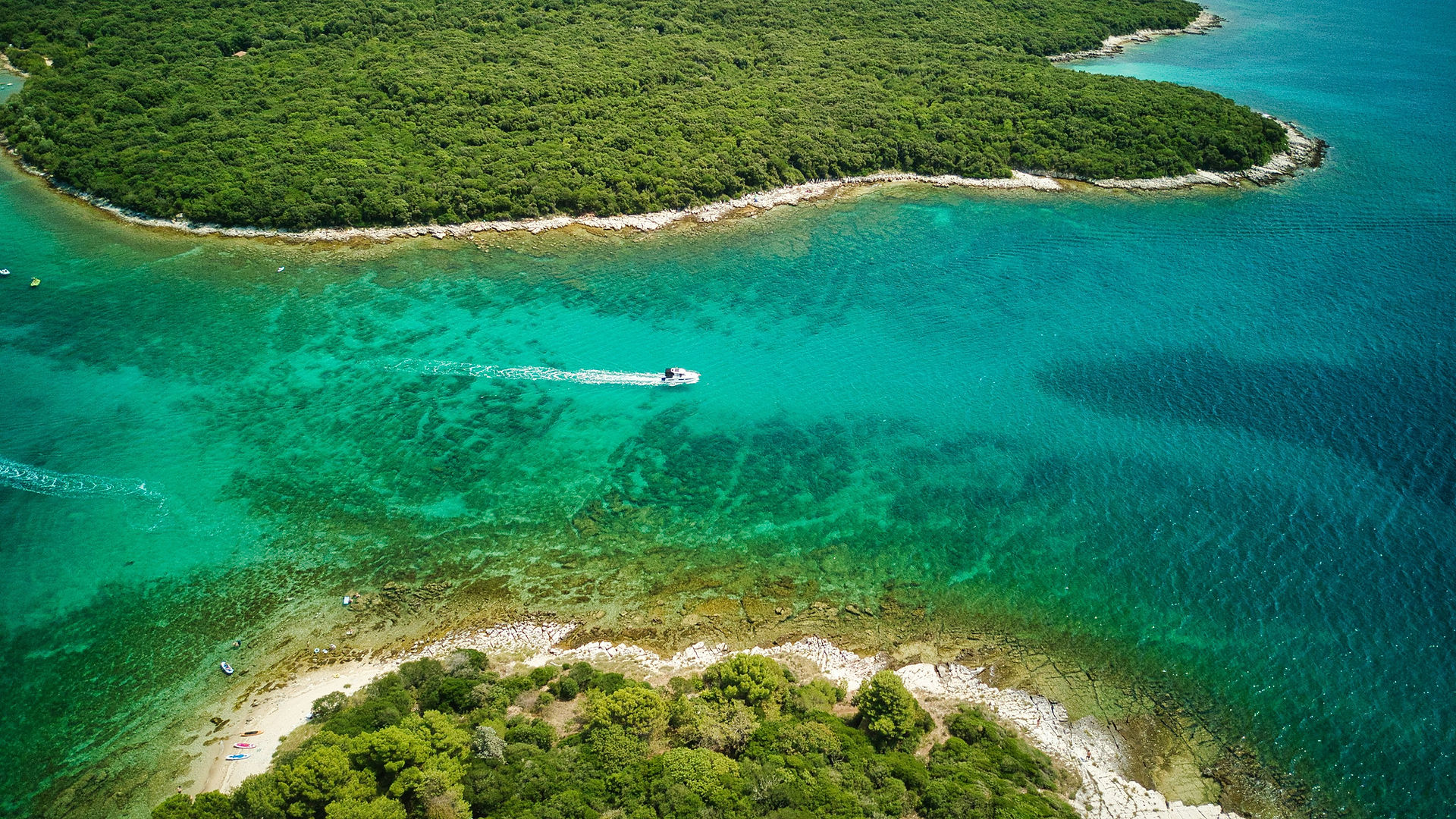Varen van eiland naar eiland in Kroatië