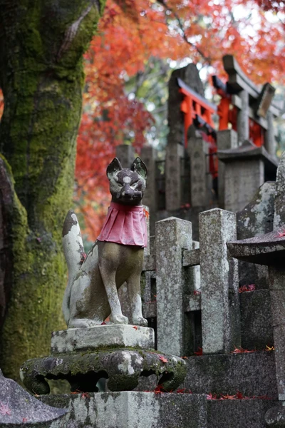 Kitsune statue in Kyoto, Japan