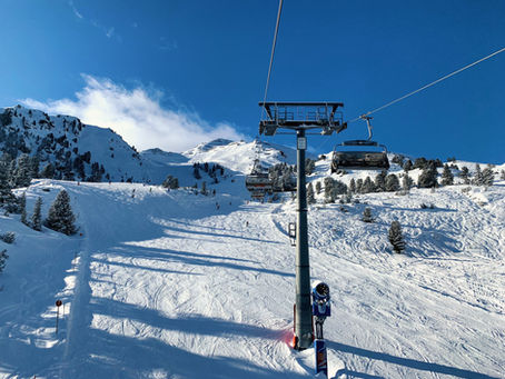 Ein Skilift in den Zillertaler Bergen