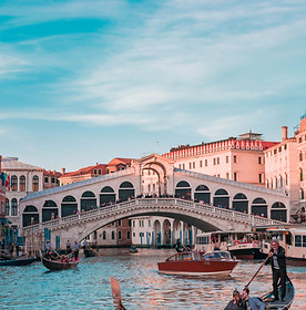 Image by Damiano Baschiera
