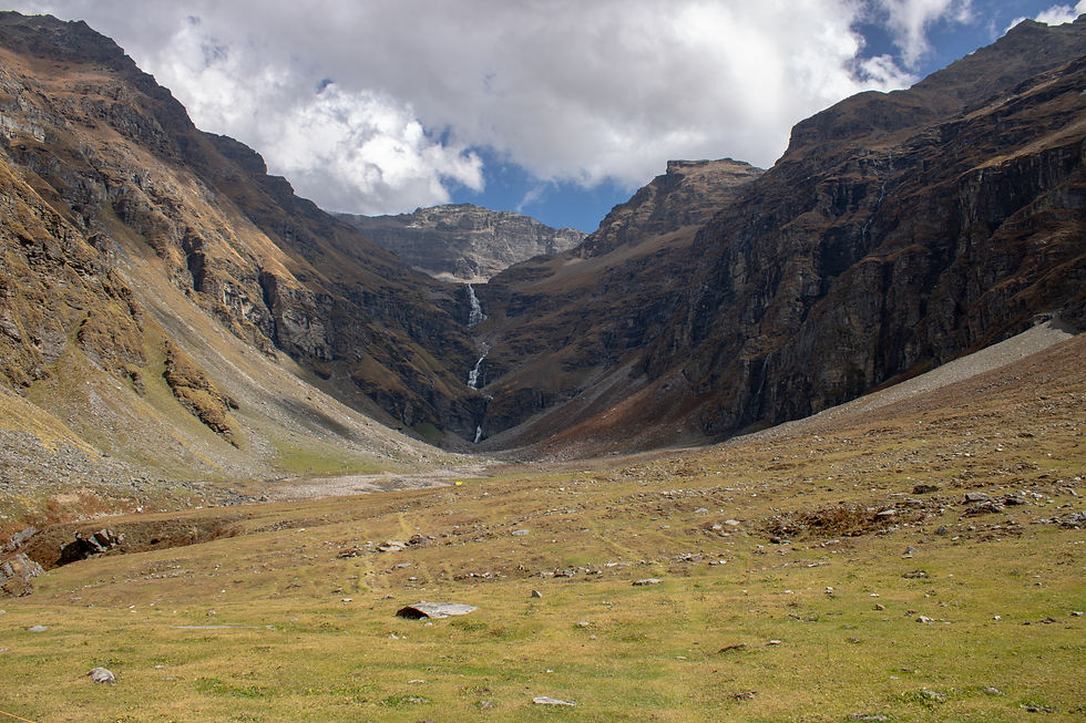 Dhanderas Thatch - Rupin Pass Trek