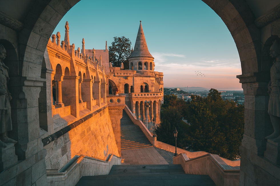 Summer School 2023 in Budapest: How to Democratize the use of Technologies?