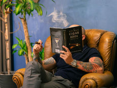 The Modern Cigar Etiquette Guide for Gentlemen