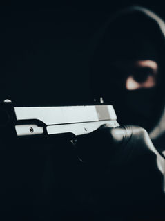Швейцария столкнулась с новой волной ограблений оружейных магазинов