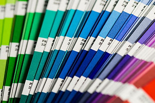 Which colours are seamless aluminium gutters avaiable in Brentwood Essex UK