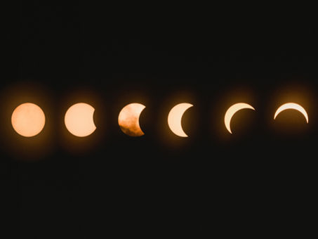 "Mysterium Lunae" by C. TóibÃn