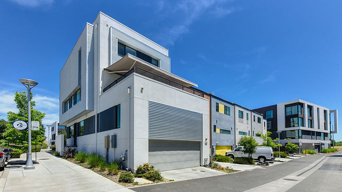 Why Glass Garage Doors Are the Hottest Trend Right Now
