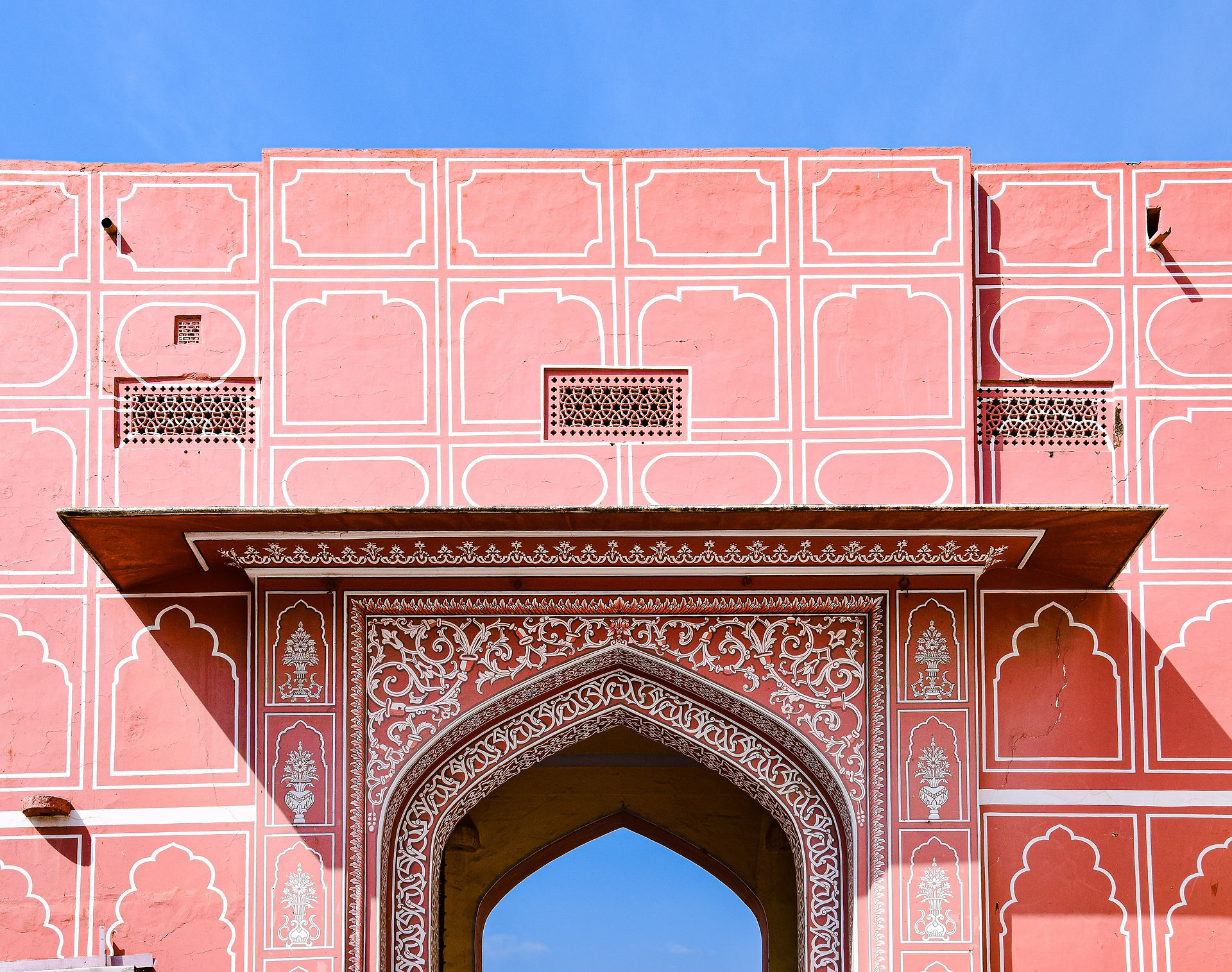 Luxury for Less travel series – Plane Luxury Escapes India Oberoi itinerary