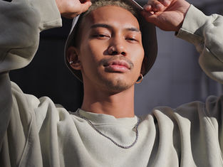 influencer creating content according new code of conduct for influencers in spain