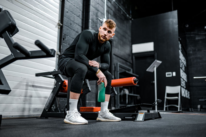 Reboot Your Fitness: A Men's Guide to New Year Resolutions for a Healthier You