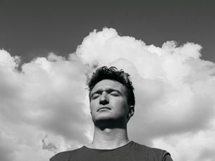 mintea unui om in burnout ganduri repetitive autocritica epuizare mentala stres cronic neurocalm iasi