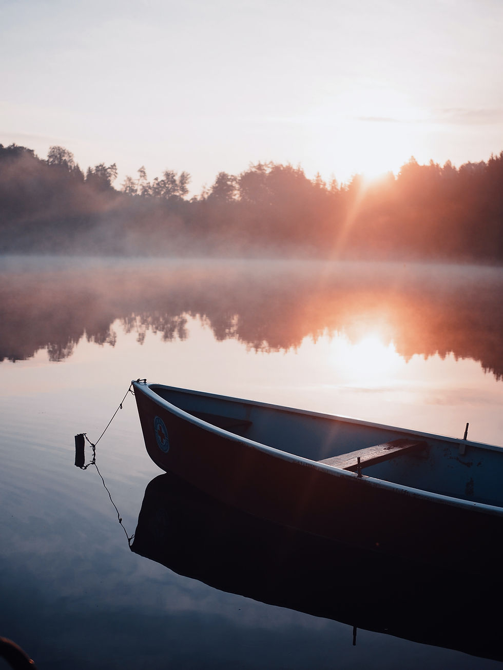 Boat on calm water
Image by dominik hofbauer