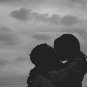 Comment organiser un week-end coquin en couple pour briser la routine ?