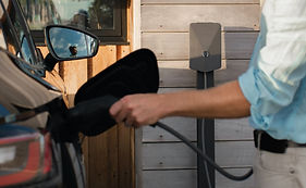 Electric vehicle inverter integrated with solar system UK